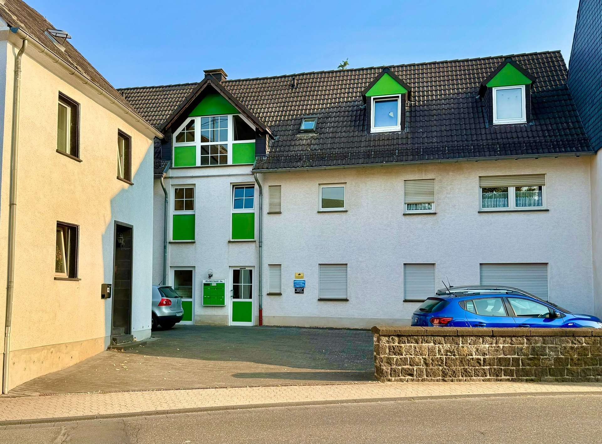 3 ZIMMER, TERRASSE, STELLPLATZ und sch&ouml;ner Grundriss